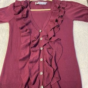 New without tags beautiful plum sweater Size S